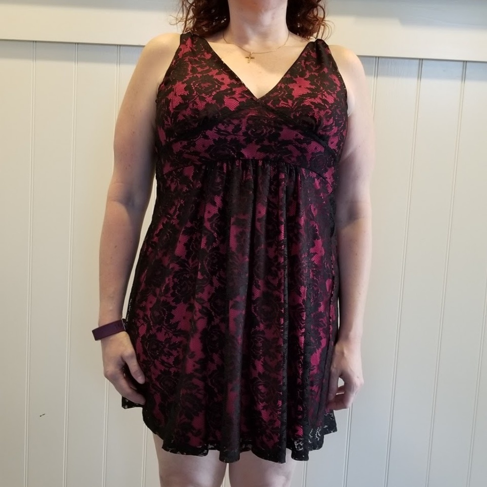 Empire Waist Black and Pink Sleeveless Dress